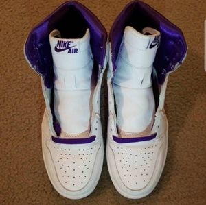 Jordan 1 high court purple, size 9.5